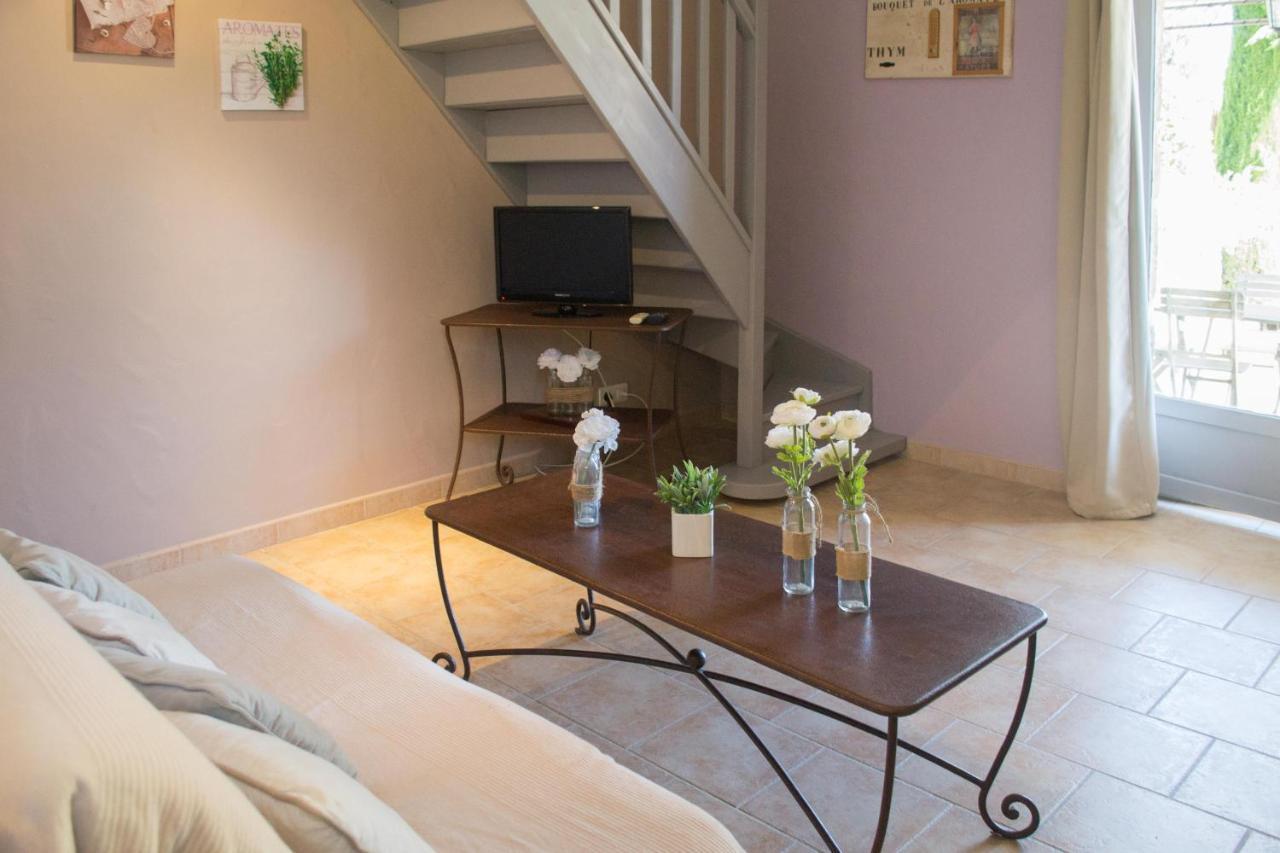 Le Bouquet De L Aromate Bed and Breakfast Joucas Exteriör bild